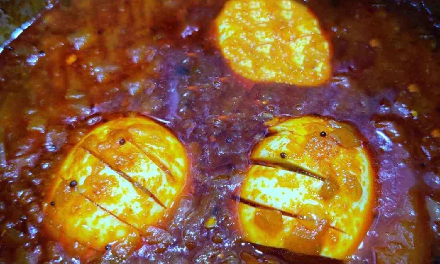 Hotel Style Red Mutta Curry Recipe